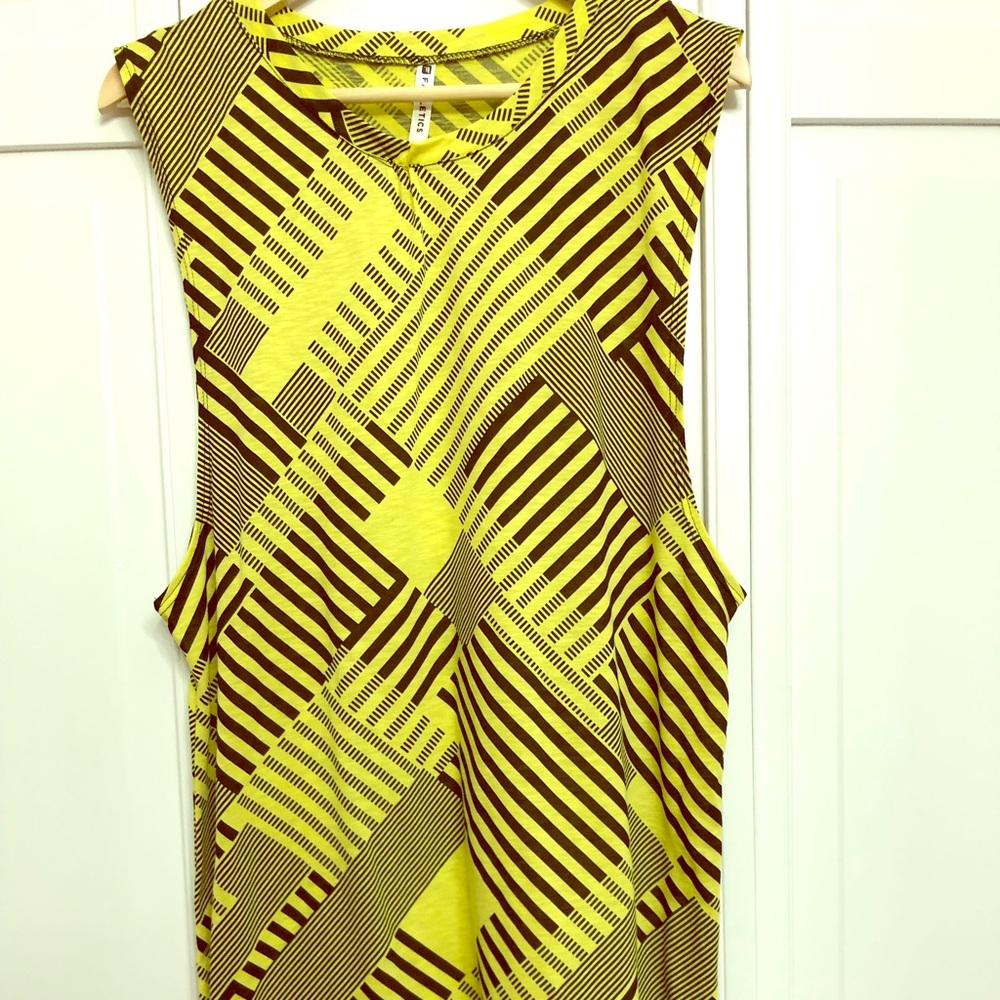 EUC✅ Fabletics Yellow & Black Print Tank Top Large